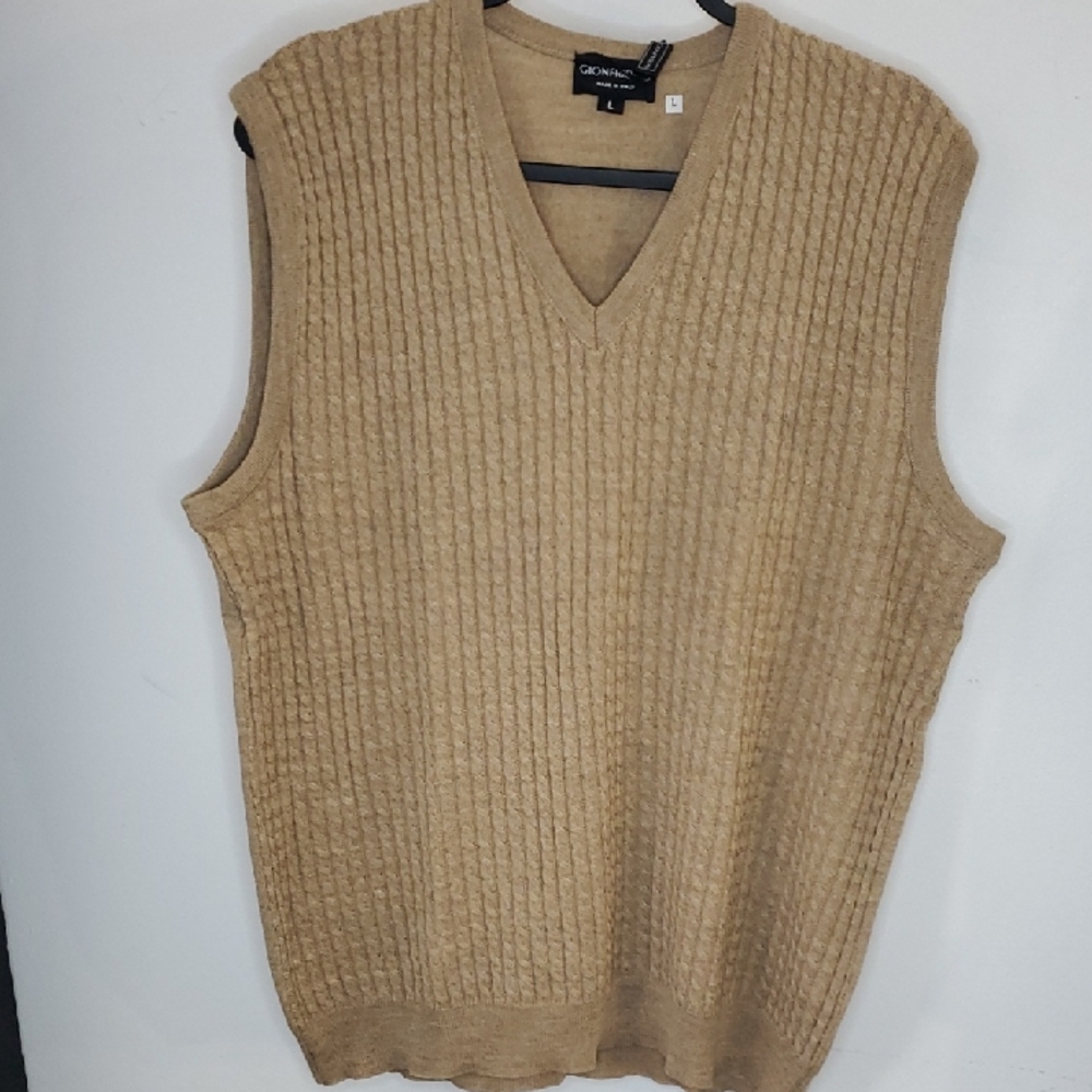 Gionfriddo Men's Beige V-Neck Sweater Vest